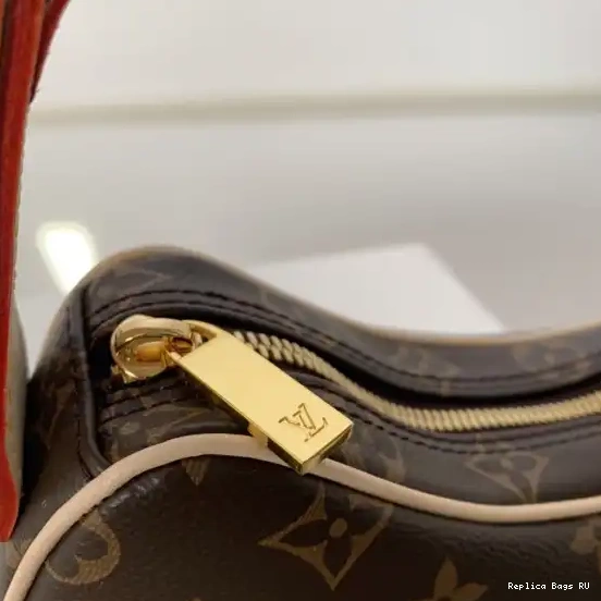 Affordable POCHETTE CROISSANT LOUIS VUITTON 0628